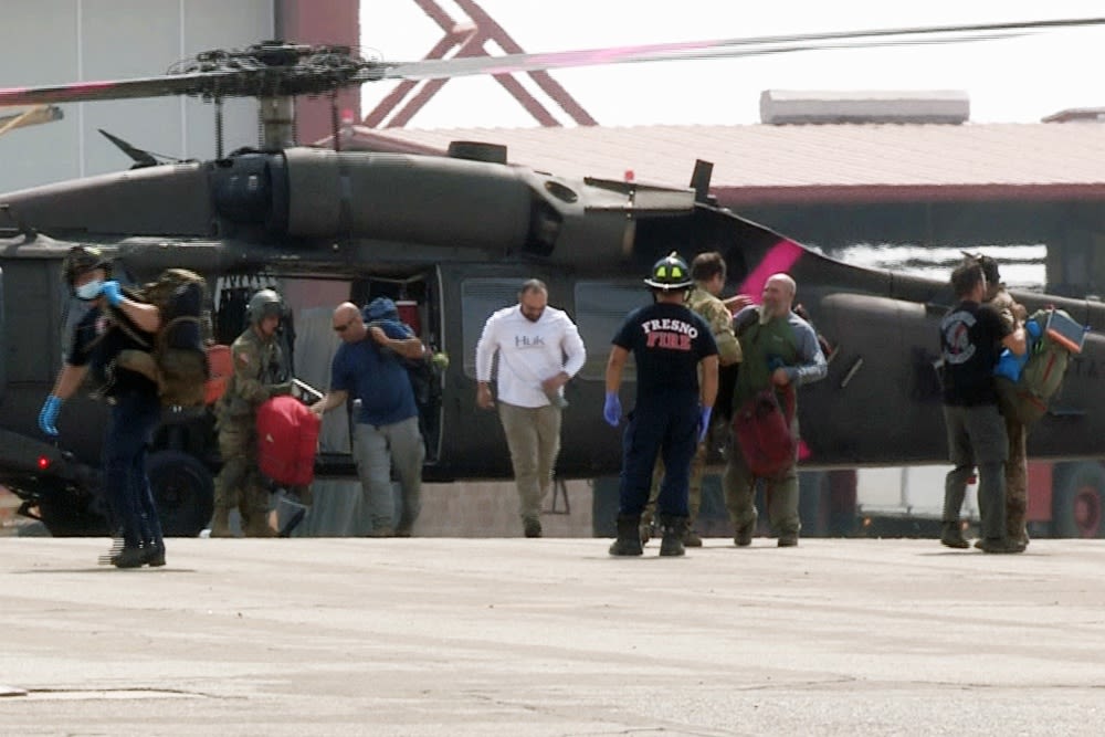 Creek Fire reaches Mammoth Pool Reservoir; military helicopters rescue over  150 people - Wildfire Today