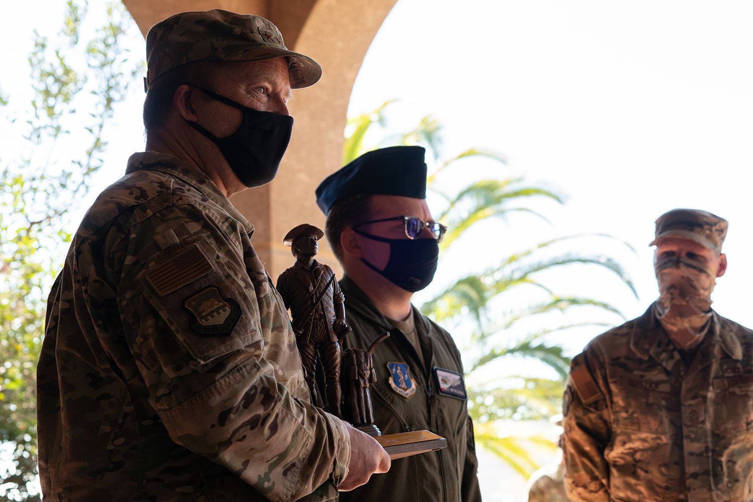 General presents trophy.