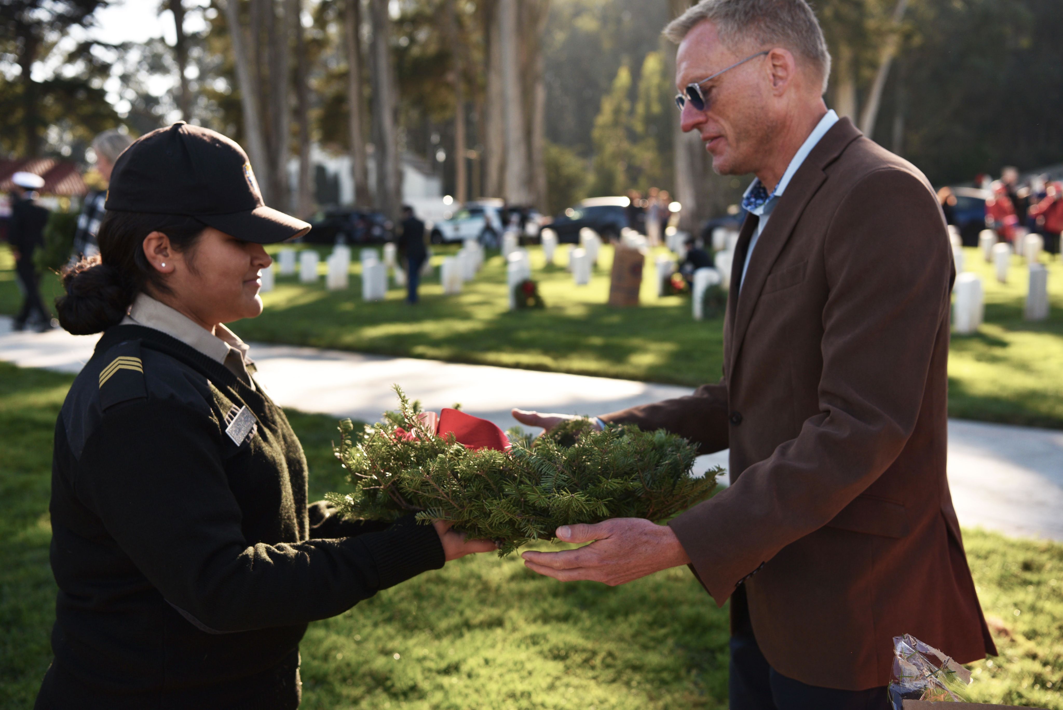 Group of Special Forces Soldiers huddle for a briefing 